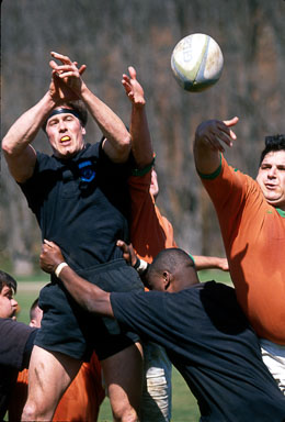 NY_RUGBY_LINEOUT_01.jpg